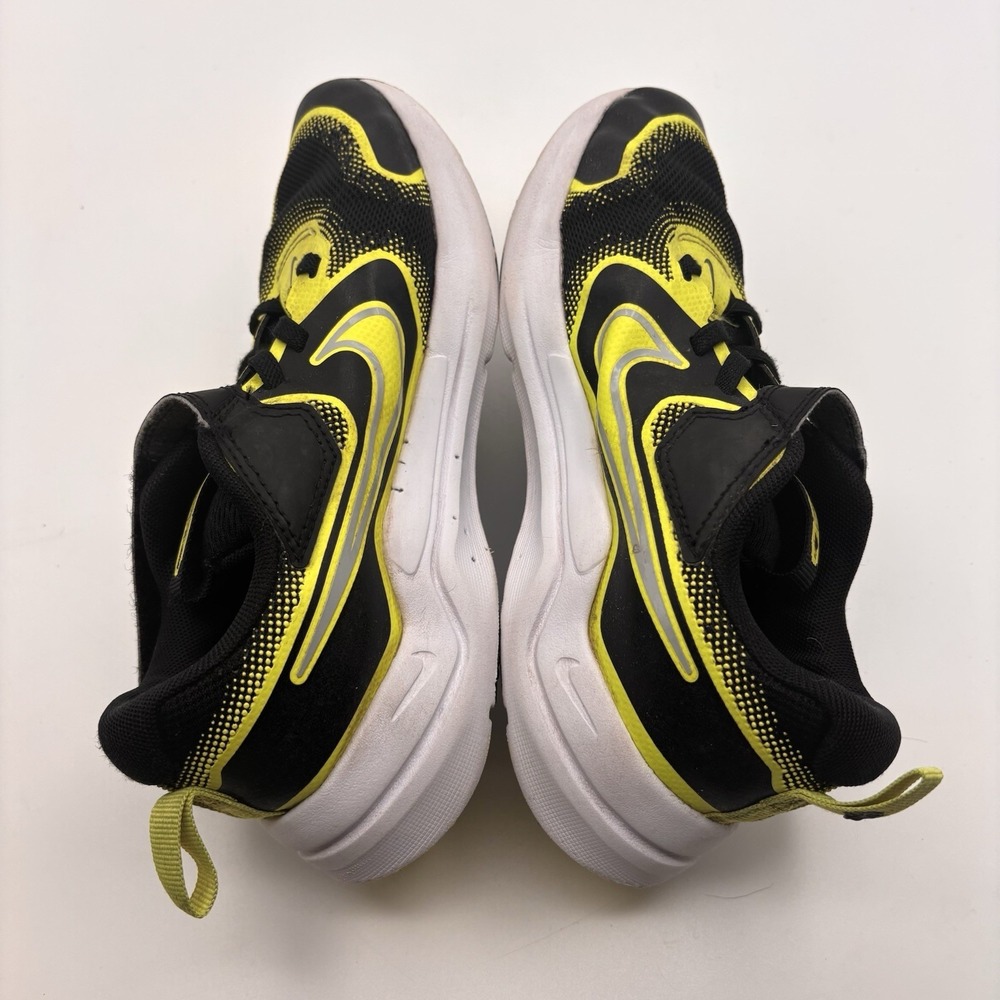 Nike Cosmic Runner Youth Tennis Shoes 2Y In Neon Green/ Black/ White - Picture 4 of 10